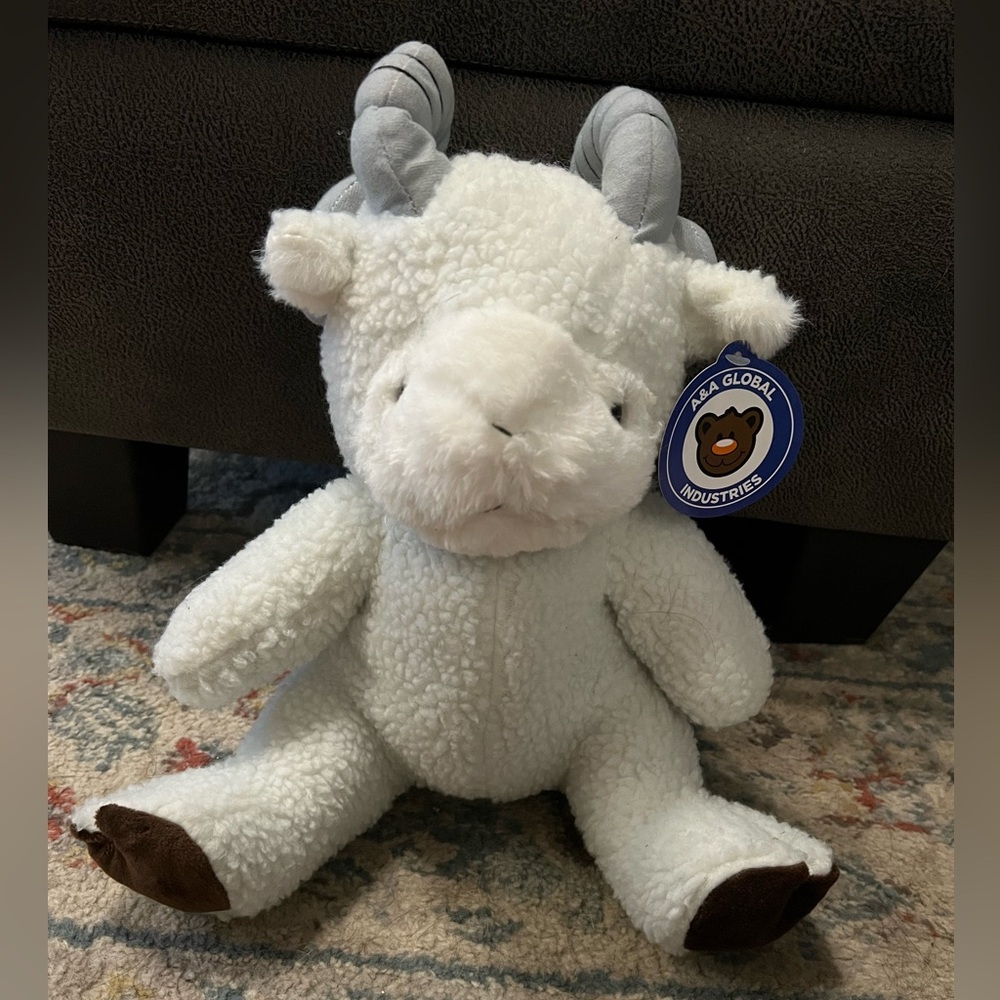 NWT Kellytoy Stuffed Animal
